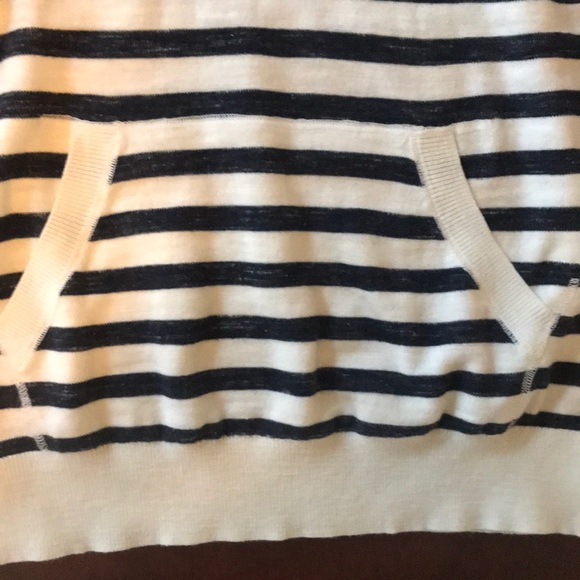 Banana republic sweatshirt - Picture 3 of 5